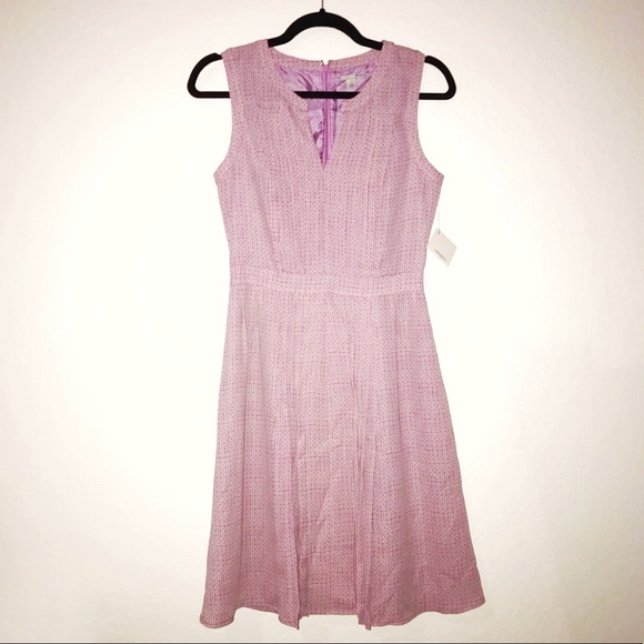 Halogen Dresses & Skirts - Halogen Dress Pleated Sz 0 BNWT Purple & Tan Patterned Fit & Flare Split Neck